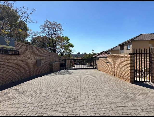 2 BEDROOM APARTMENT FOR SALE IN GROBLERPARK